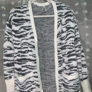 Patterned cardigan